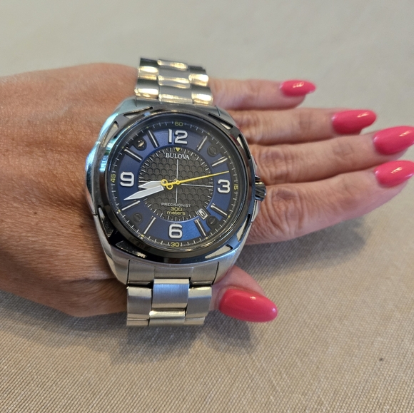 Bulova Precisionst 300 Meters (45mm) - Picture 2 of 6
